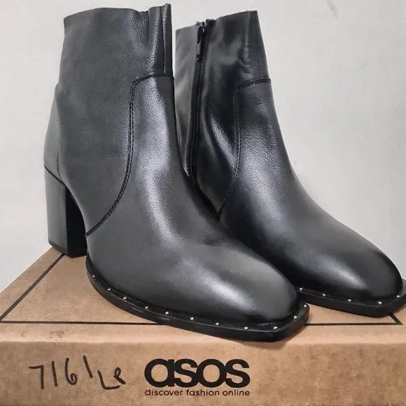 ASOS DESIGN Restore Leather Studded Block Heel Boots Black… - Picture 4 of 4